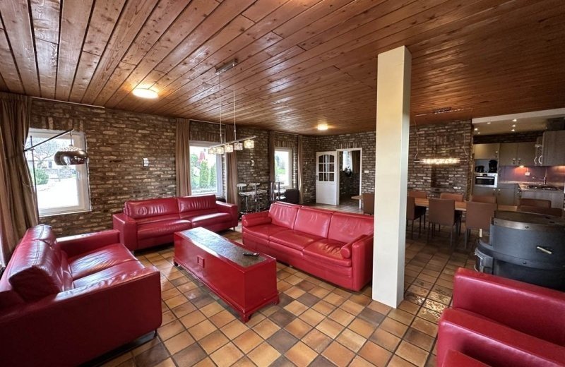 10 pers gesch woonkamer 2