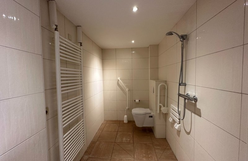 6 pers gesch badkamerjpg