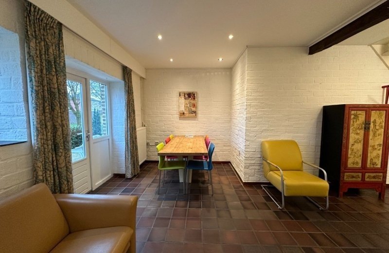 6 pers gesch met sauna woonkamer 4