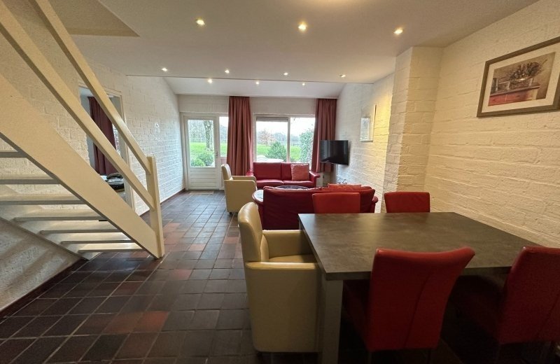 6 pers gesch woonkamer 3